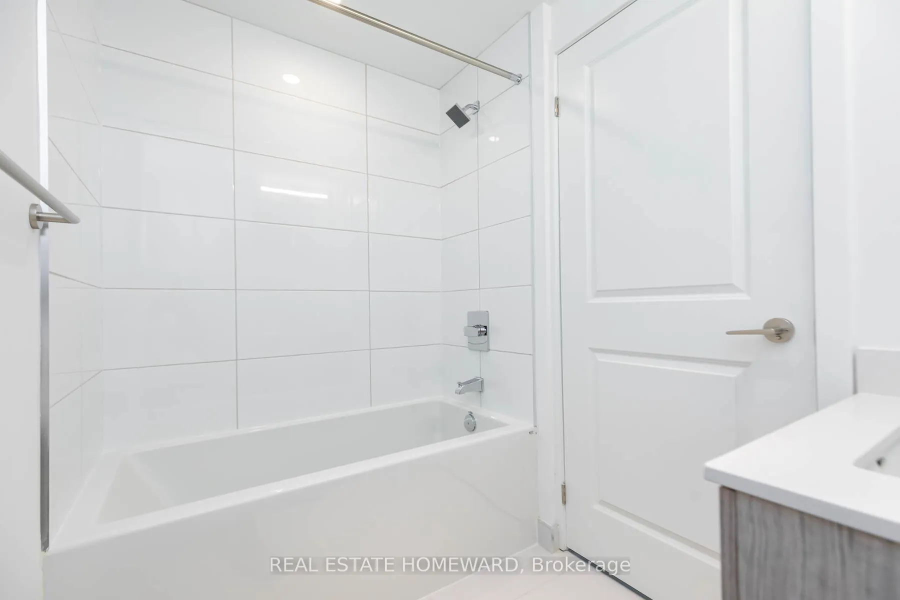 Photo 20 of Unit 1305, 395 Bloor Street E, Toronto, North St. James Town — HOMEH