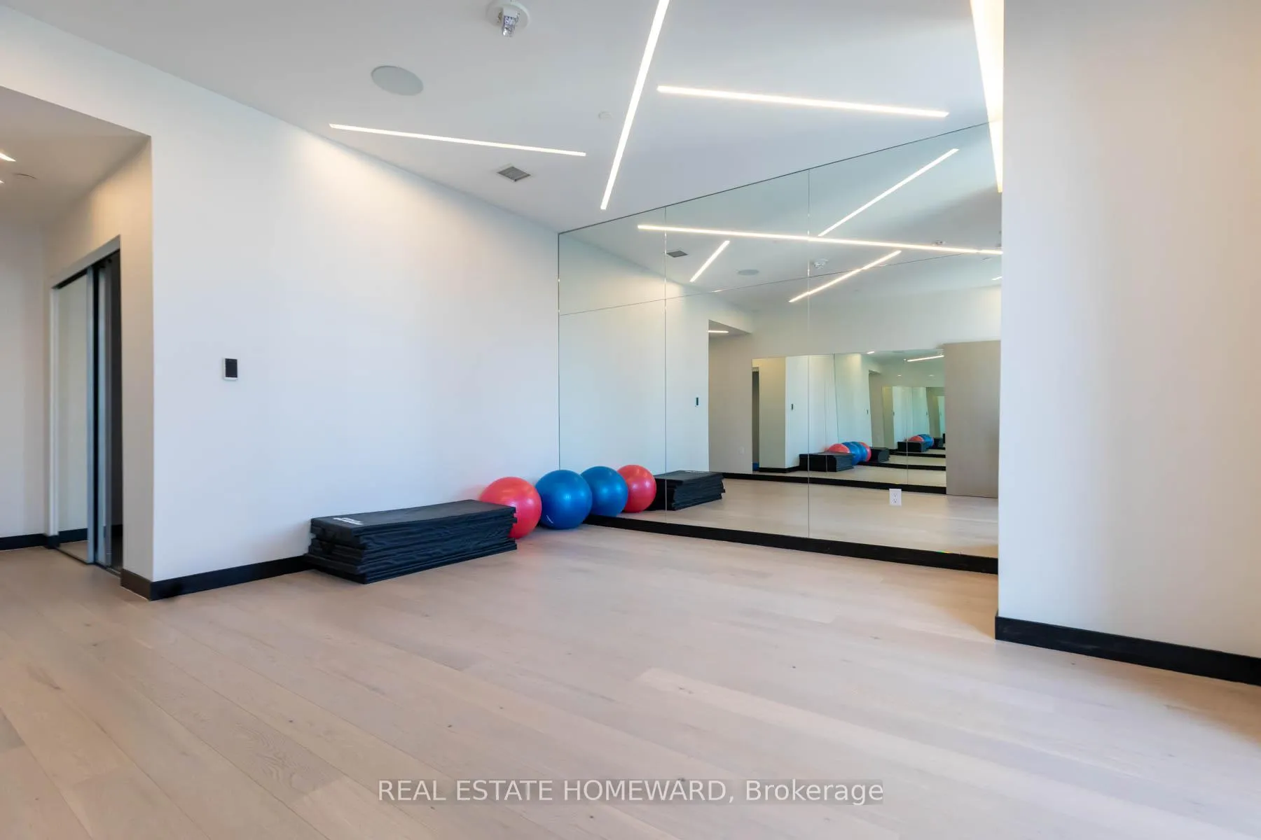 Photo 29 of Unit 1305, 395 Bloor Street E, Toronto, North St. James Town — HOMEH