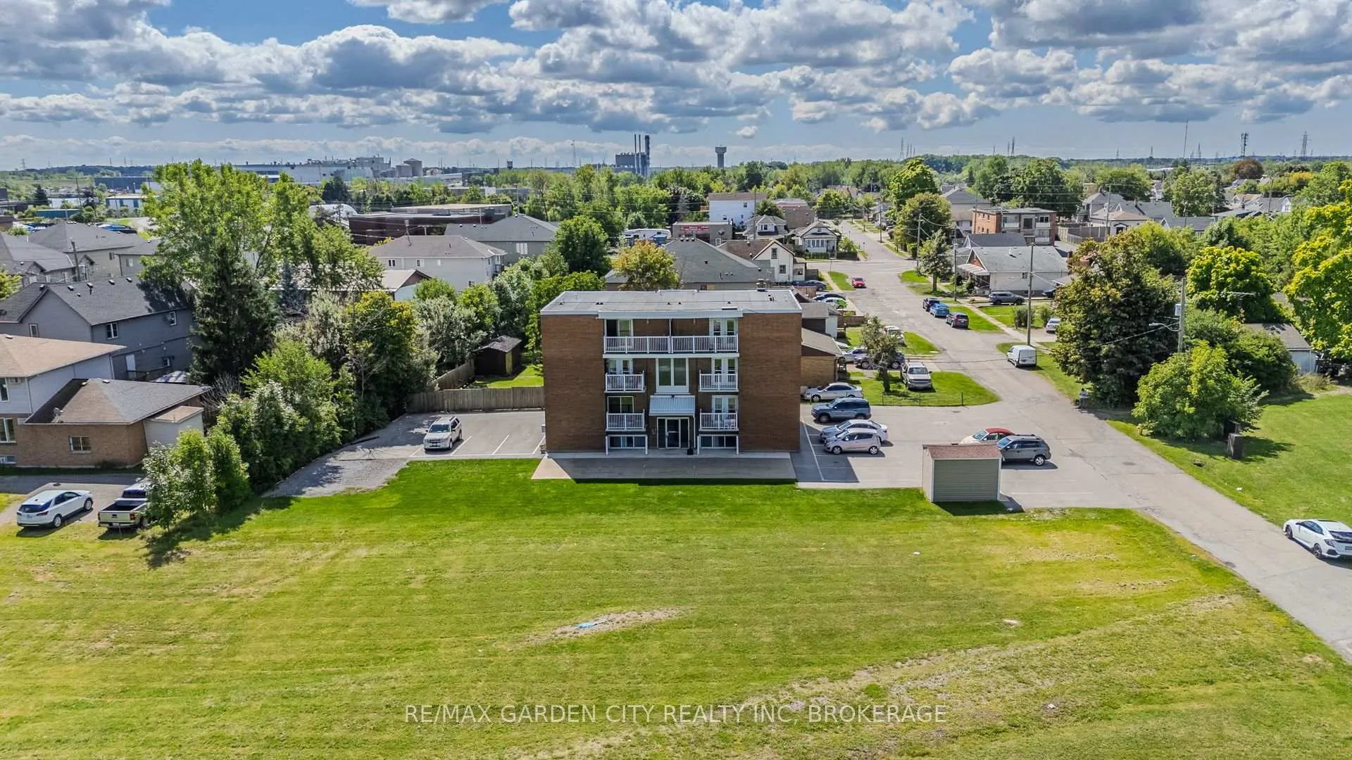 Photo 5 of 30 Cunningham Street, Thorold, Thorold Downtown — HOMEH
