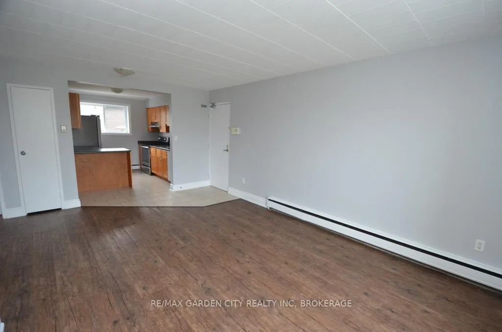 Photo 16 of 30 Cunningham Street, Thorold, Thorold Downtown — HOMEH