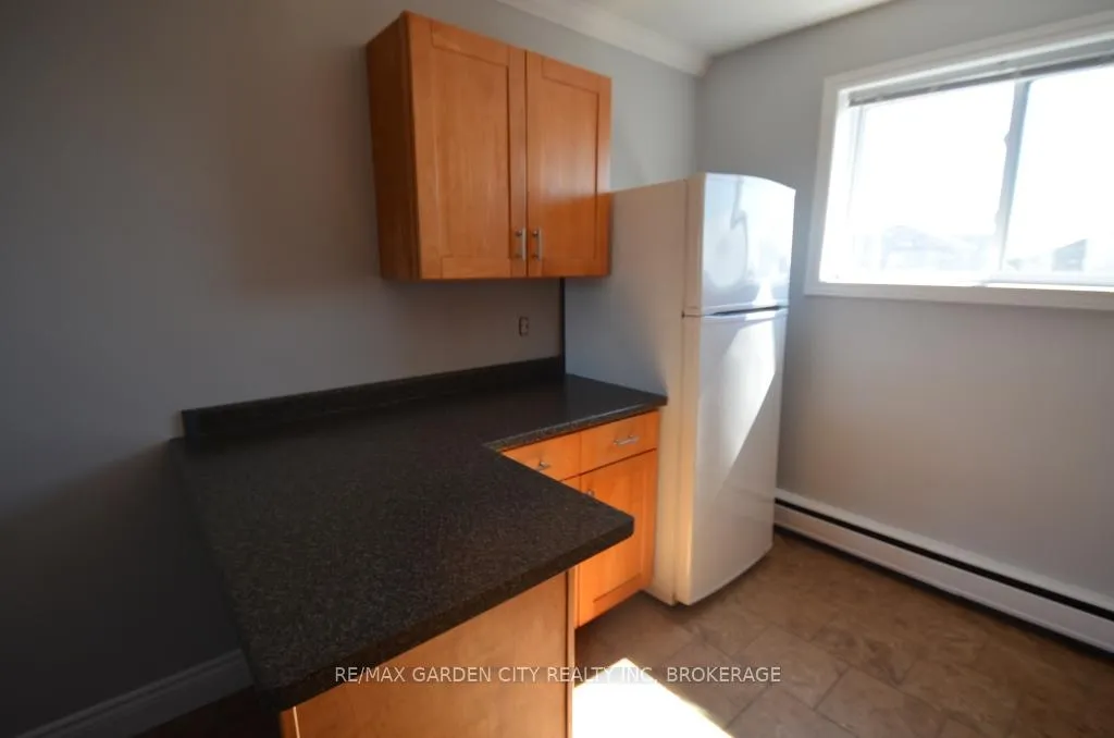 Photo 23 of 30 Cunningham Street, Thorold, Thorold Downtown — HOMEH