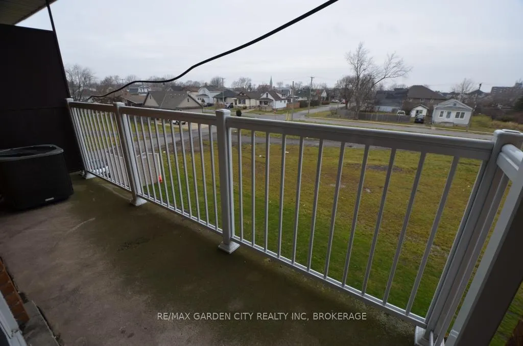 Photo 34 of 30 Cunningham Street, Thorold, Thorold Downtown — HOMEH