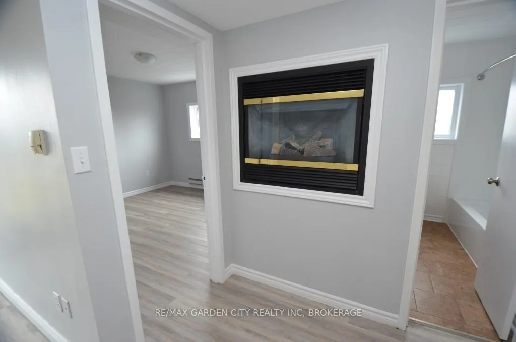 Photo 35 of 30 Cunningham Street, Thorold, Thorold Downtown — HOMEH