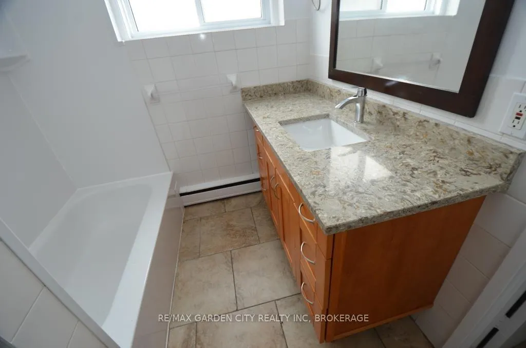 Photo 43 of 30 Cunningham Street, Thorold, Thorold Downtown — HOMEH
