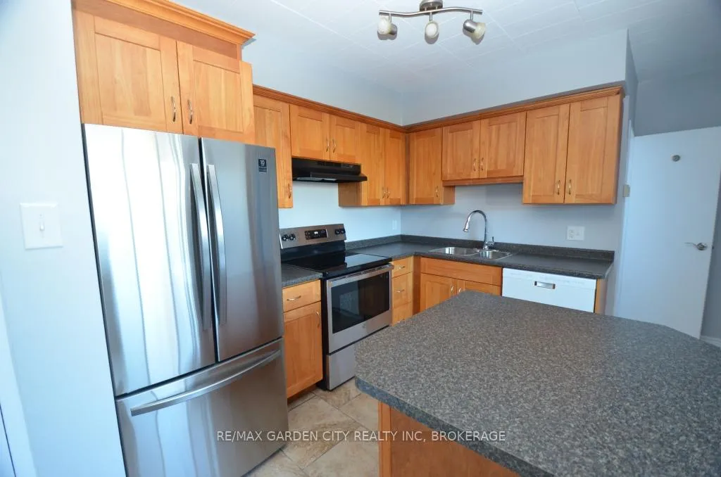 Photo 44 of 30 Cunningham Street, Thorold, Thorold Downtown — HOMEH