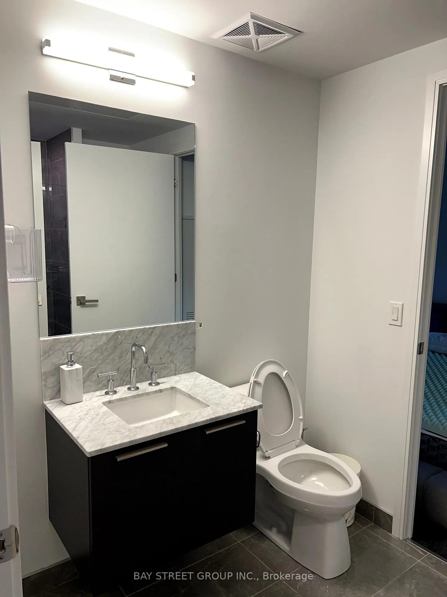 Photo 9 of Unit 4806, 3 Gloucester Street, Toronto, Church-Yonge Corridor — HOMEH