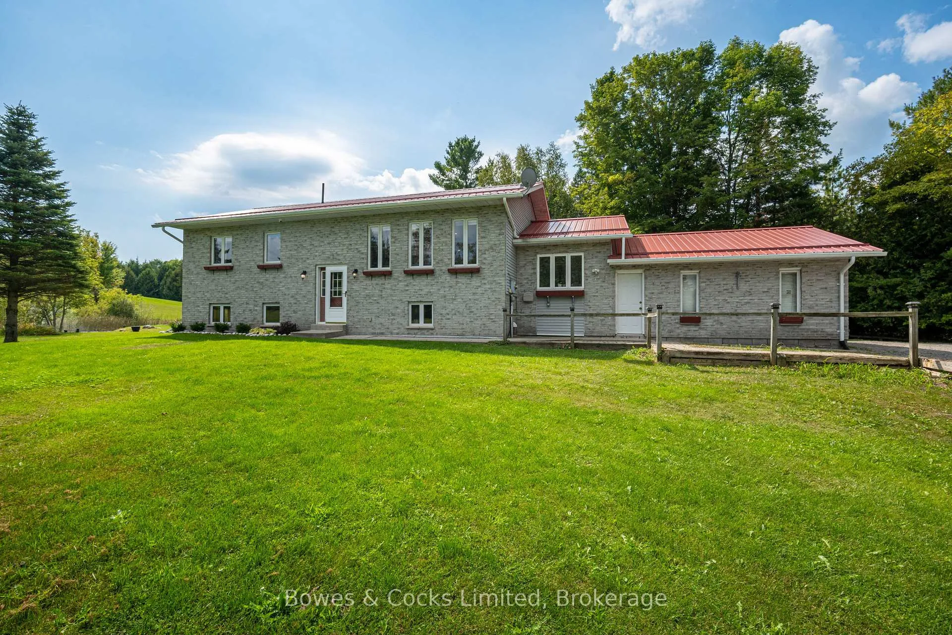 Photo 2 of 139 Highway 7A, Cavan Monaghan, Cavan Twp — HOMEH