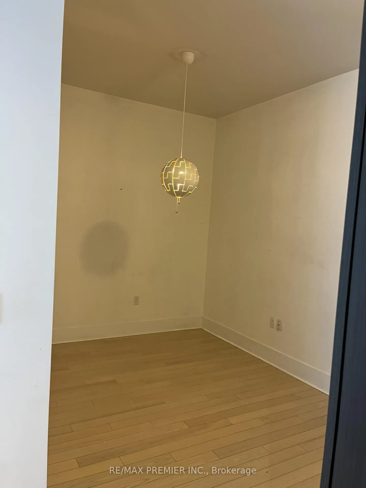 Photo 10 of Unit 421, 29 Queens Quay E, Toronto, Waterfront Communities — HOMEH
