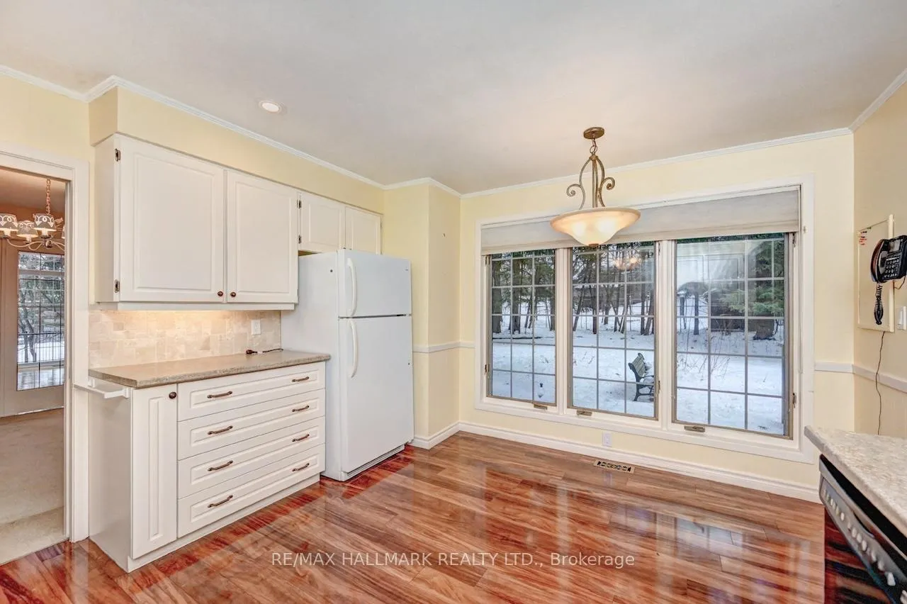 Photo 16 of 54 Ashton Crescent, Waterloo — HOMEH