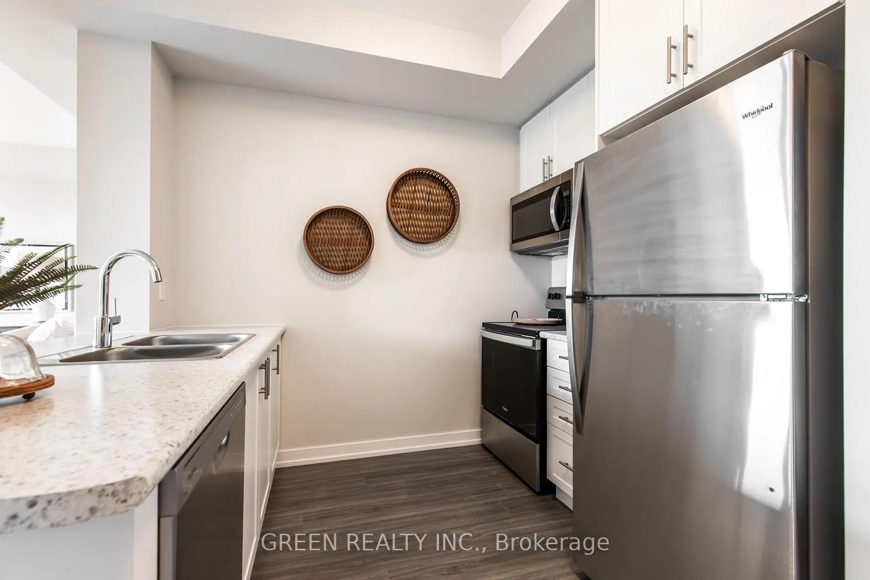 Photo 7 of Unit 404, 870 Queenston Road, Hamilton, Stoney Creek — HOMEH