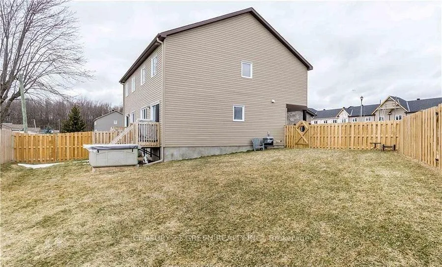 Photo 46 of 1108 Clement Court, Cornwall — HOMEH