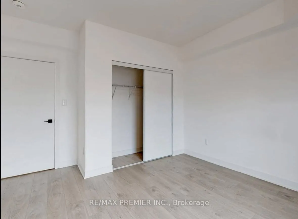 Photo 9 of Unit 607, 5 Chef Lane N, Barrie, Innis-Shore — HOMEH