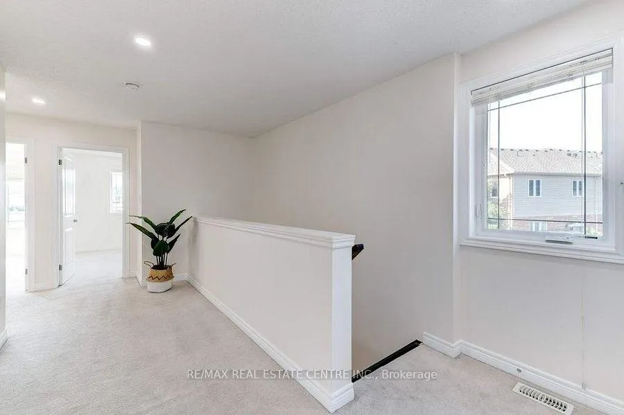 Photo 10 of Unit 36, 380 Lake Street, Grimsby, Grimsby Beach — HOMEH