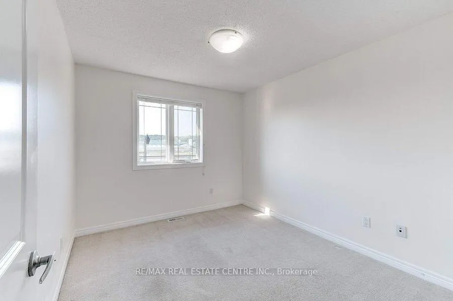 Photo 14 of Unit 36, 380 Lake Street, Grimsby, Grimsby Beach — HOMEH