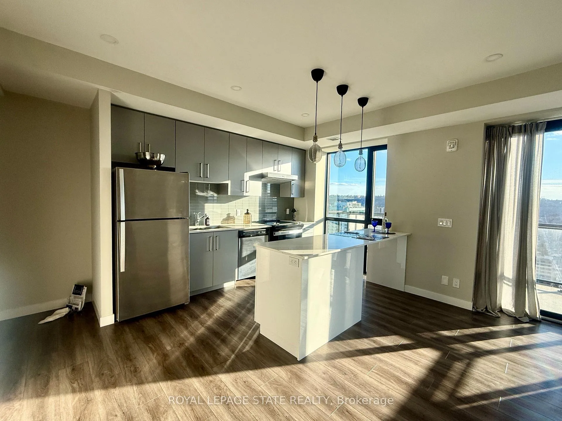 Photo 4 of Unit 2302, 15 Queen Street S, Hamilton, Central — HOMEH