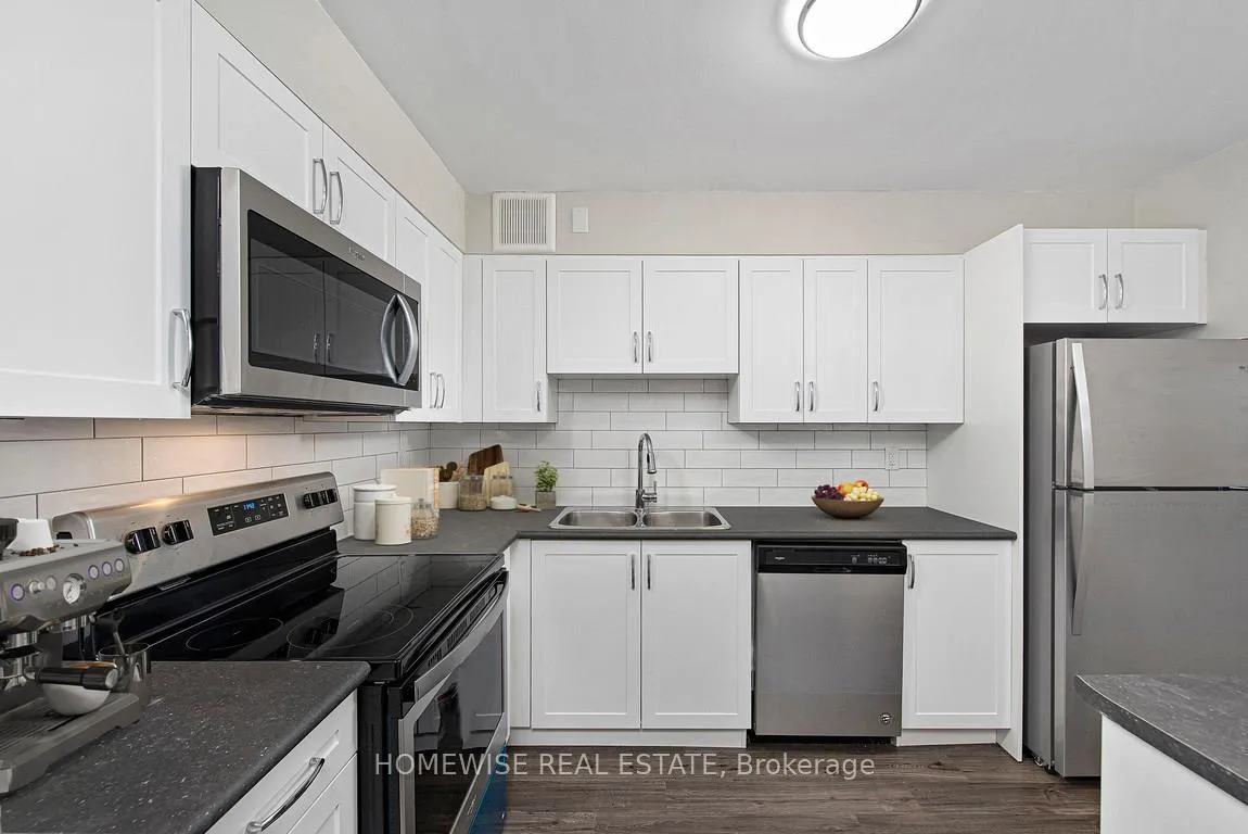 Photo 5 of Unit 602, 10 Highland Crescent, Kitchener, Victoria Hills — HOMEH