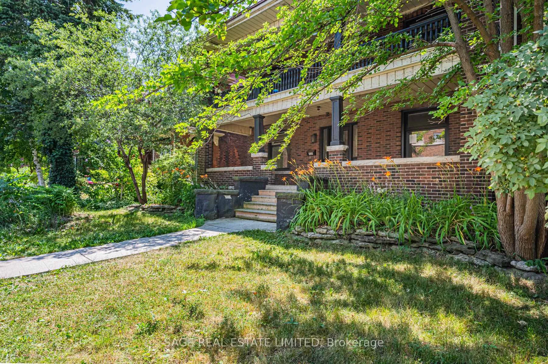Photo 3 of Unit Main, 459 Aberdeen Avenue, Hamilton, Kirkendall — HOMEH