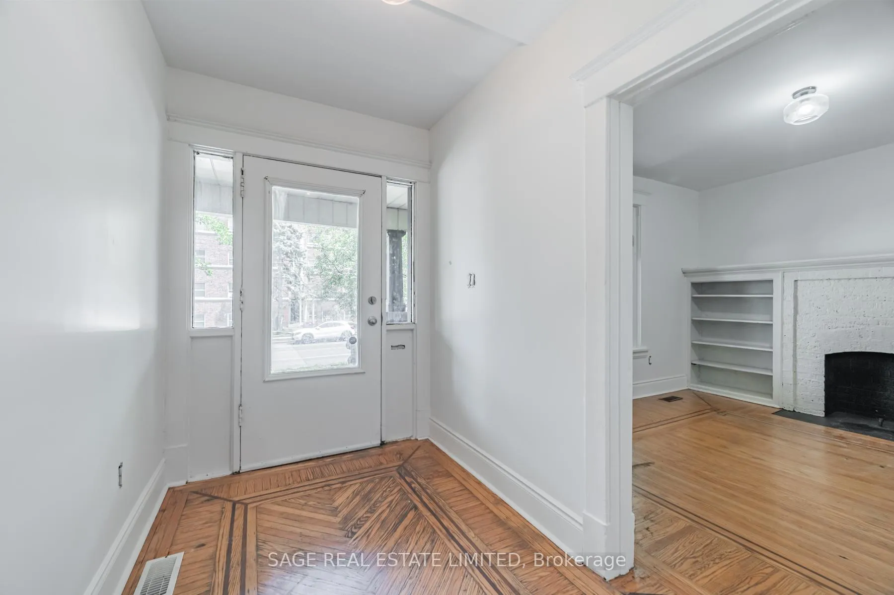Photo 6 of Unit Main, 459 Aberdeen Avenue, Hamilton, Kirkendall — HOMEH