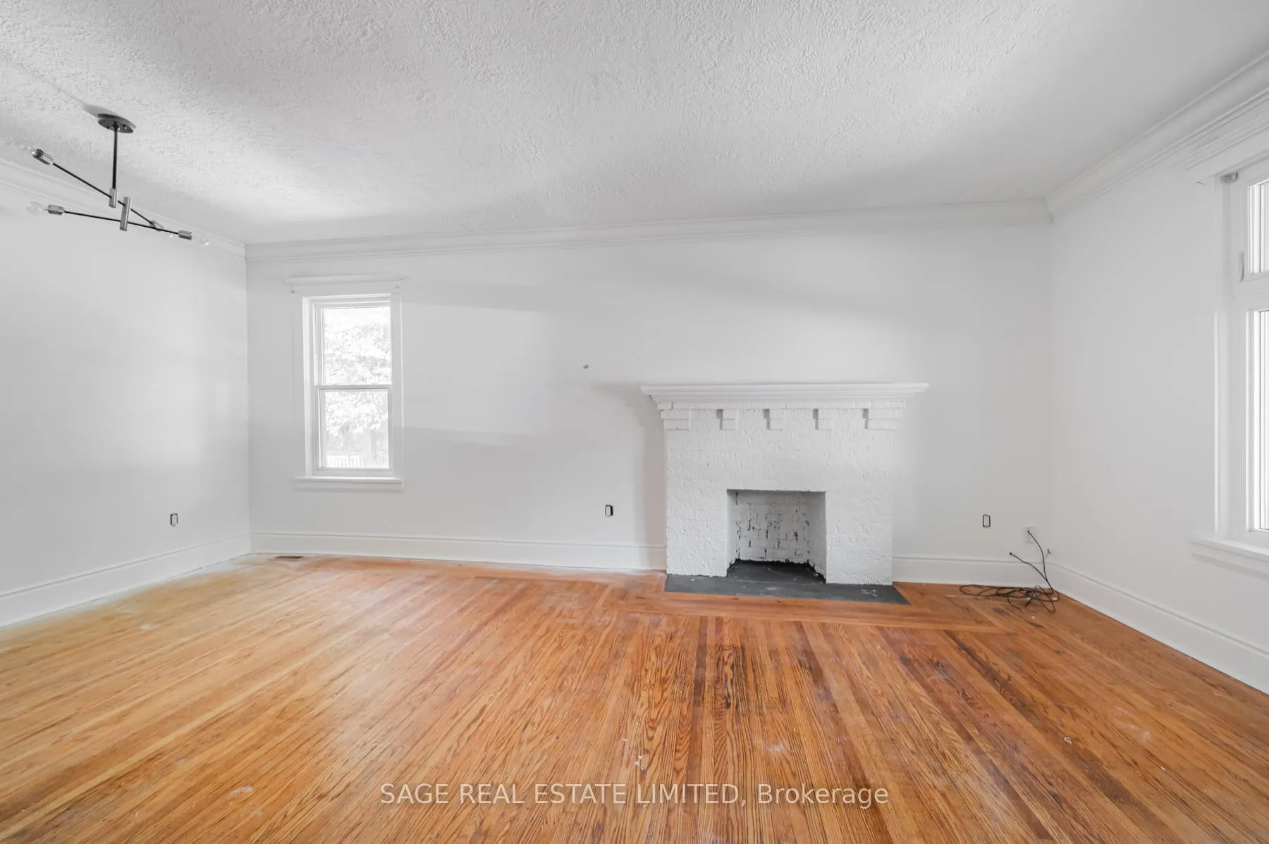 Photo 8 of Unit Main, 459 Aberdeen Avenue, Hamilton, Kirkendall — HOMEH