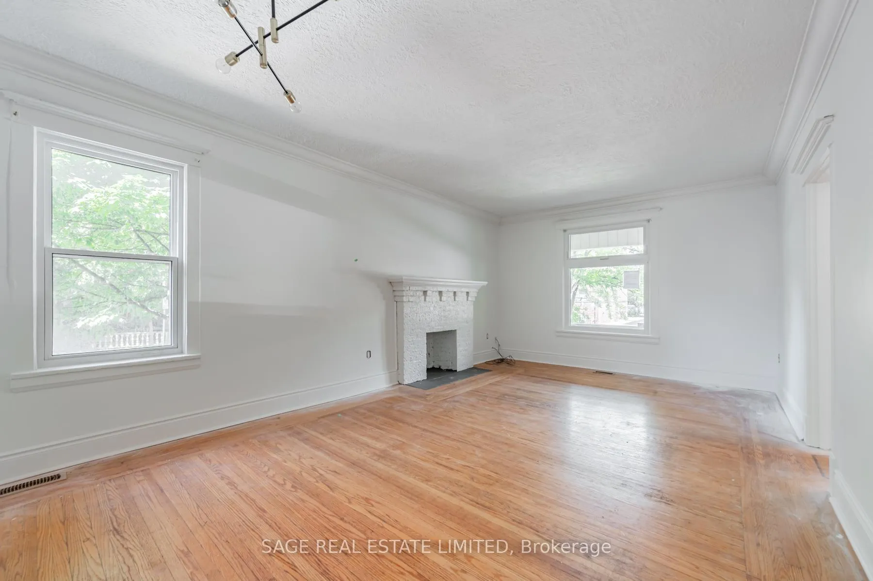 Photo 10 of Unit Main, 459 Aberdeen Avenue, Hamilton, Kirkendall — HOMEH