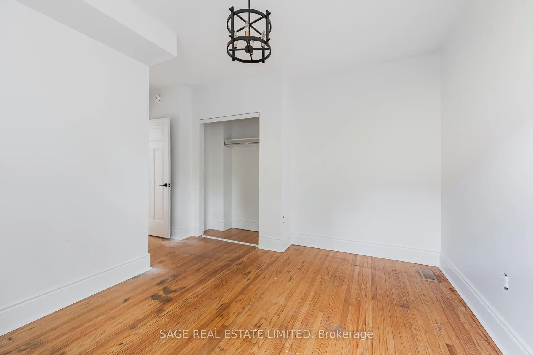 Photo 16 of Unit Main, 459 Aberdeen Avenue, Hamilton, Kirkendall — HOMEH