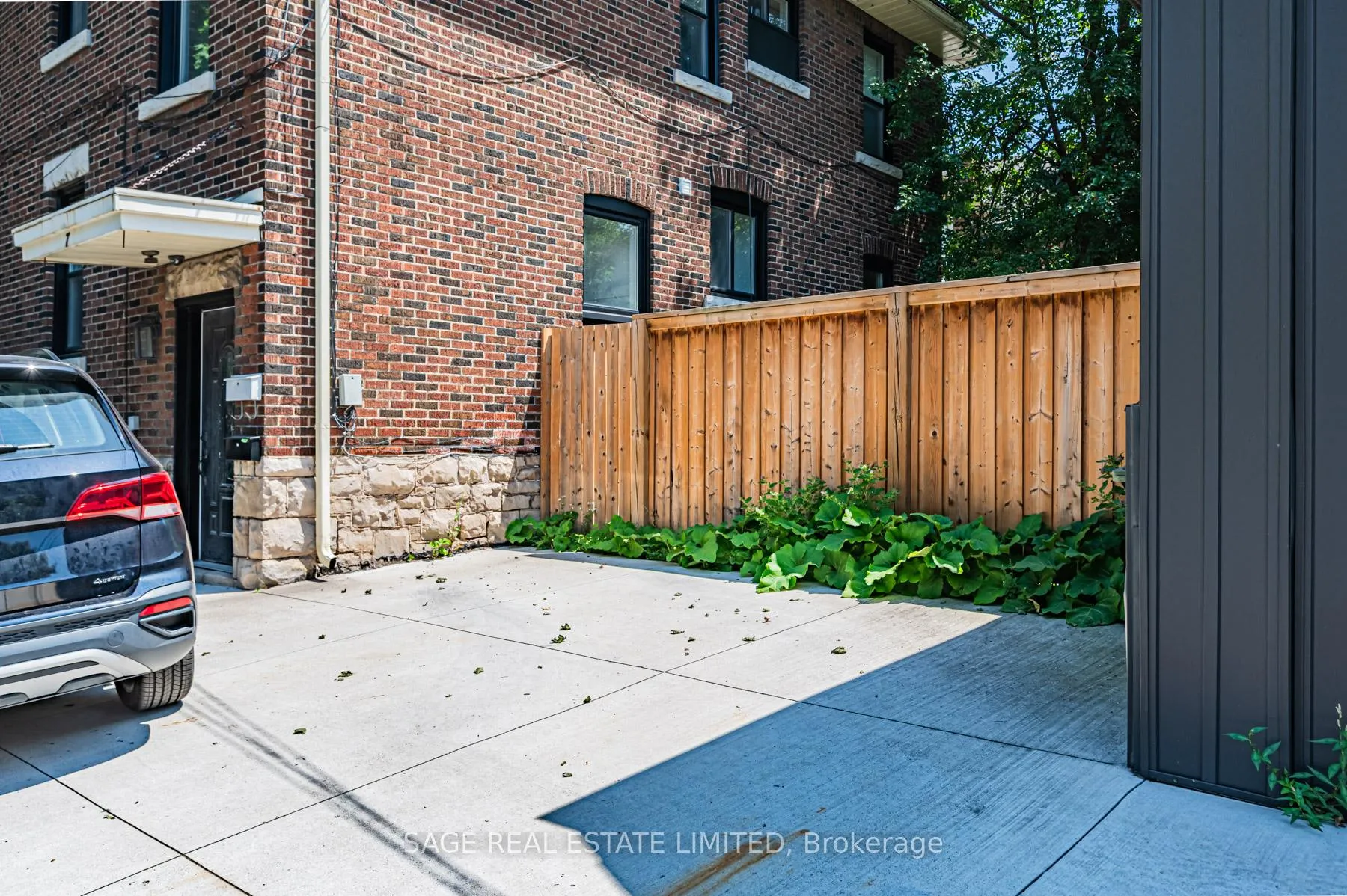 Photo 23 of Unit Main, 459 Aberdeen Avenue, Hamilton, Kirkendall — HOMEH