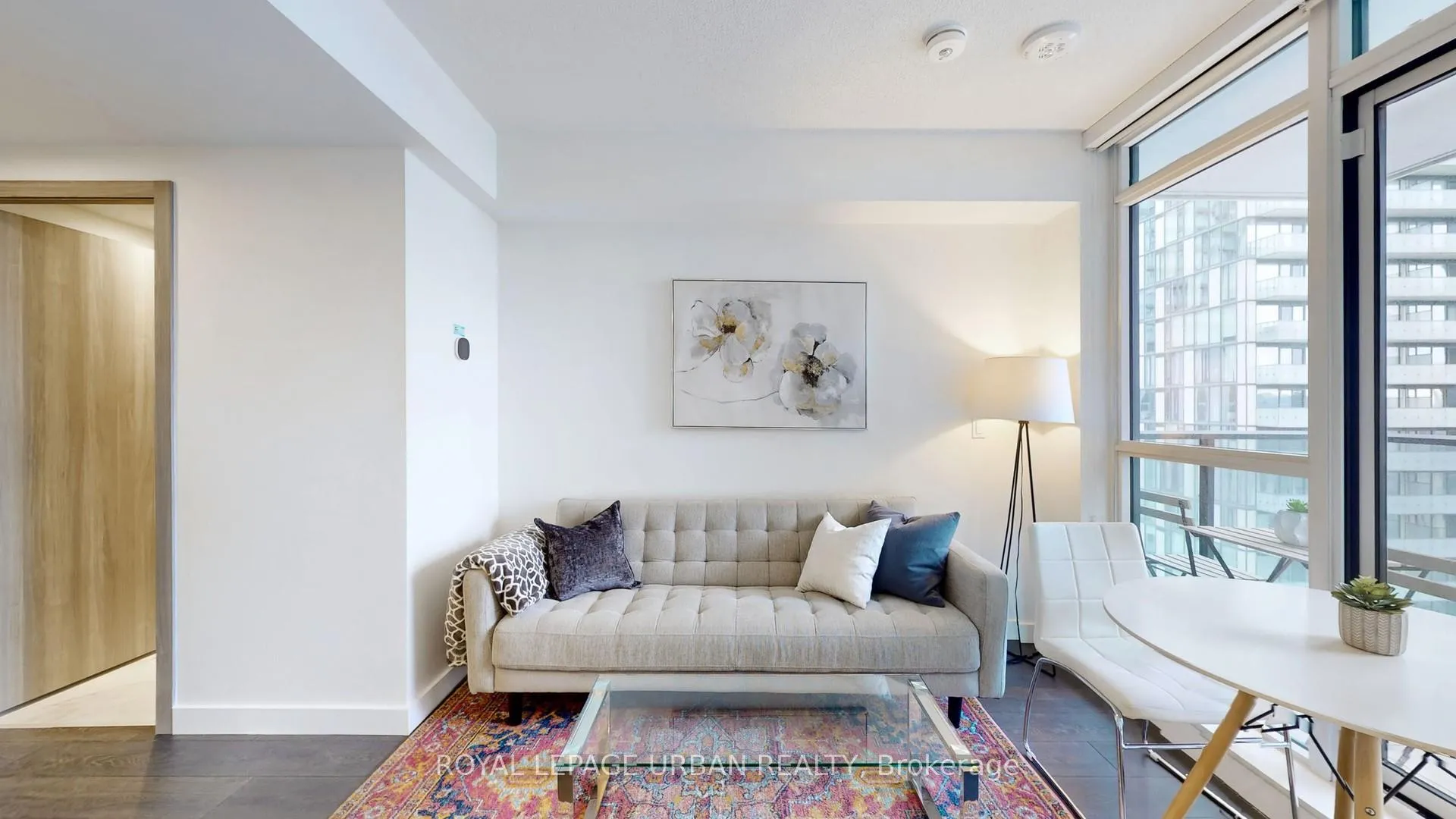 Photo 8 of Unit 2609, 38 Widmer Street, Toronto, Waterfront Communities — HOMEH
