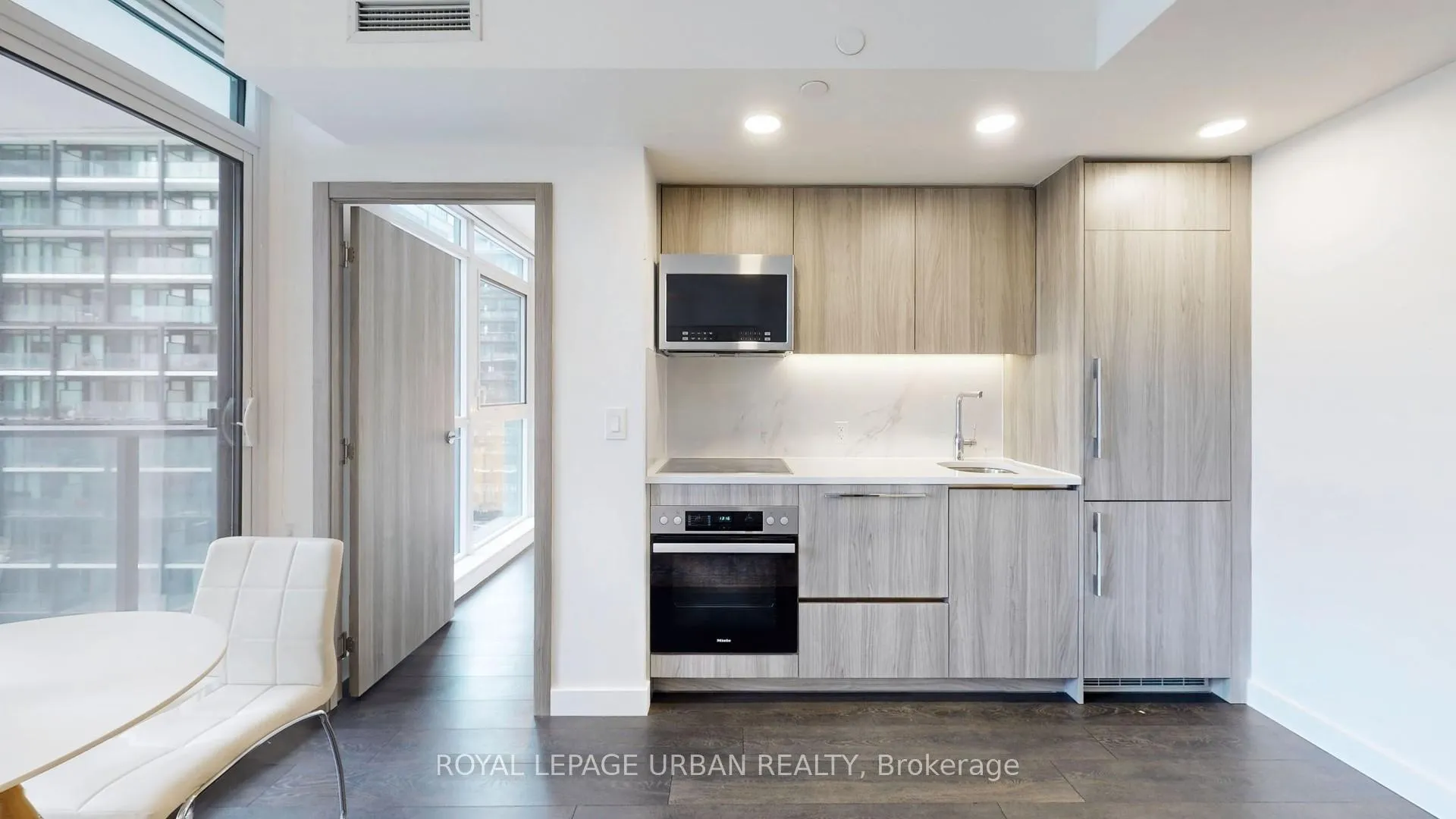 Photo 11 of Unit 2609, 38 Widmer Street, Toronto, Waterfront Communities — HOMEH