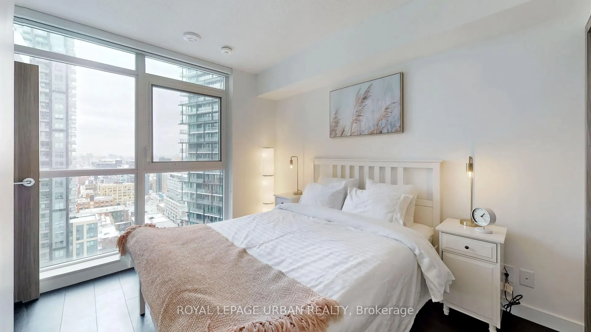 Photo 15 of Unit 2609, 38 Widmer Street, Toronto, Waterfront Communities — HOMEH