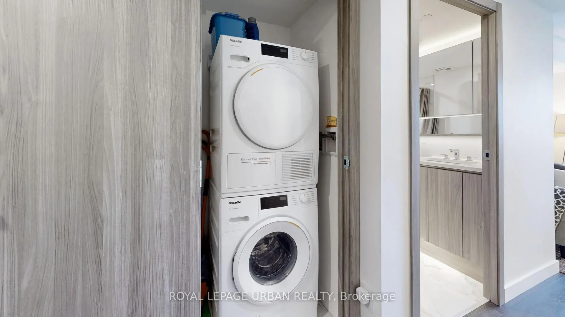 Photo 17 of Unit 2609, 38 Widmer Street, Toronto, Waterfront Communities — HOMEH