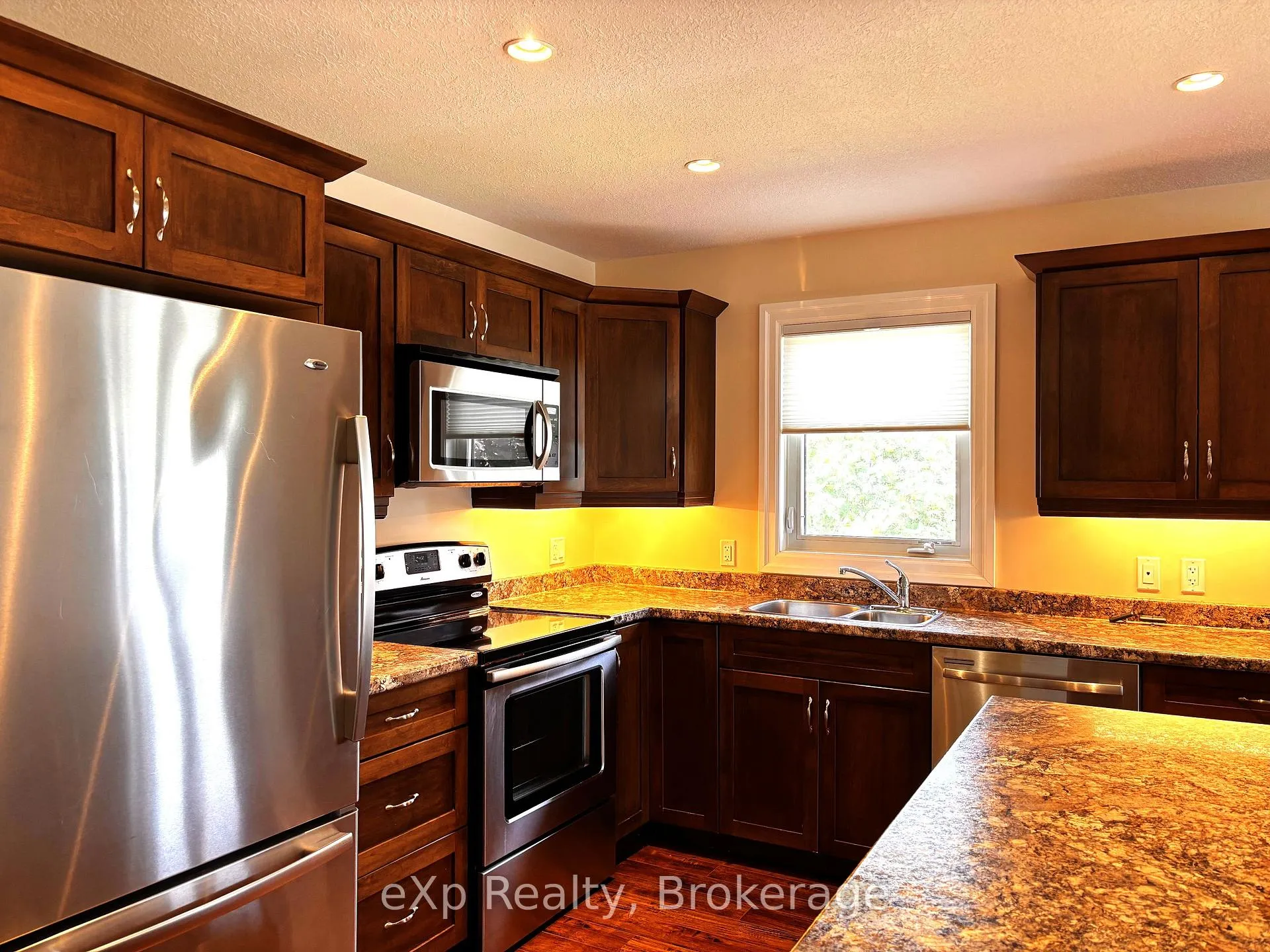 Photo 10 of Unit 4, 718 14th Street, Hanover — HOMEH