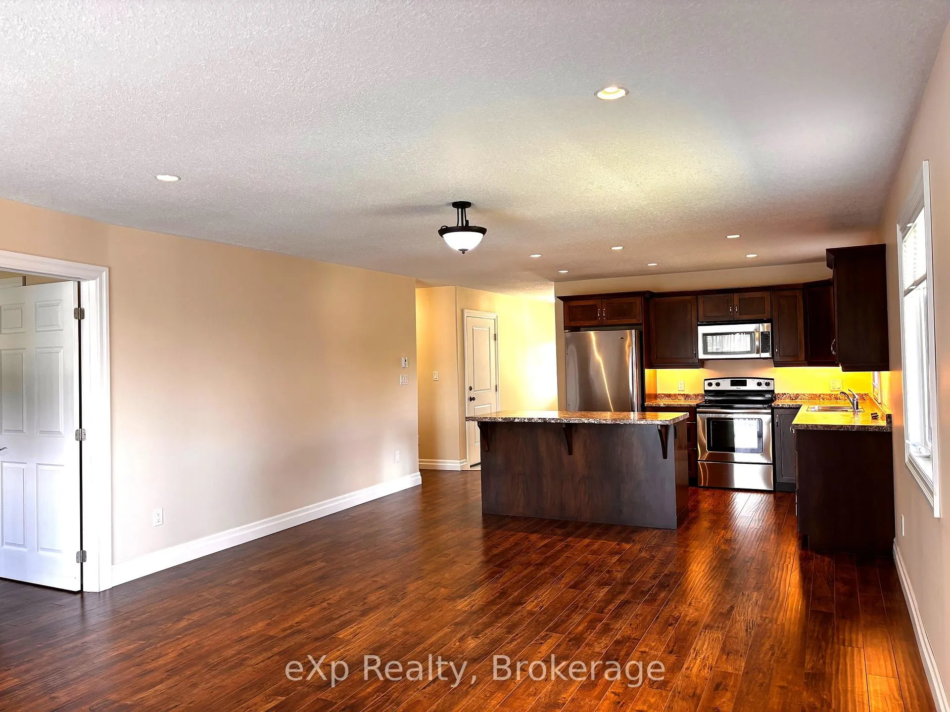 Photo 11 of Unit 4, 718 14th Street, Hanover — HOMEH
