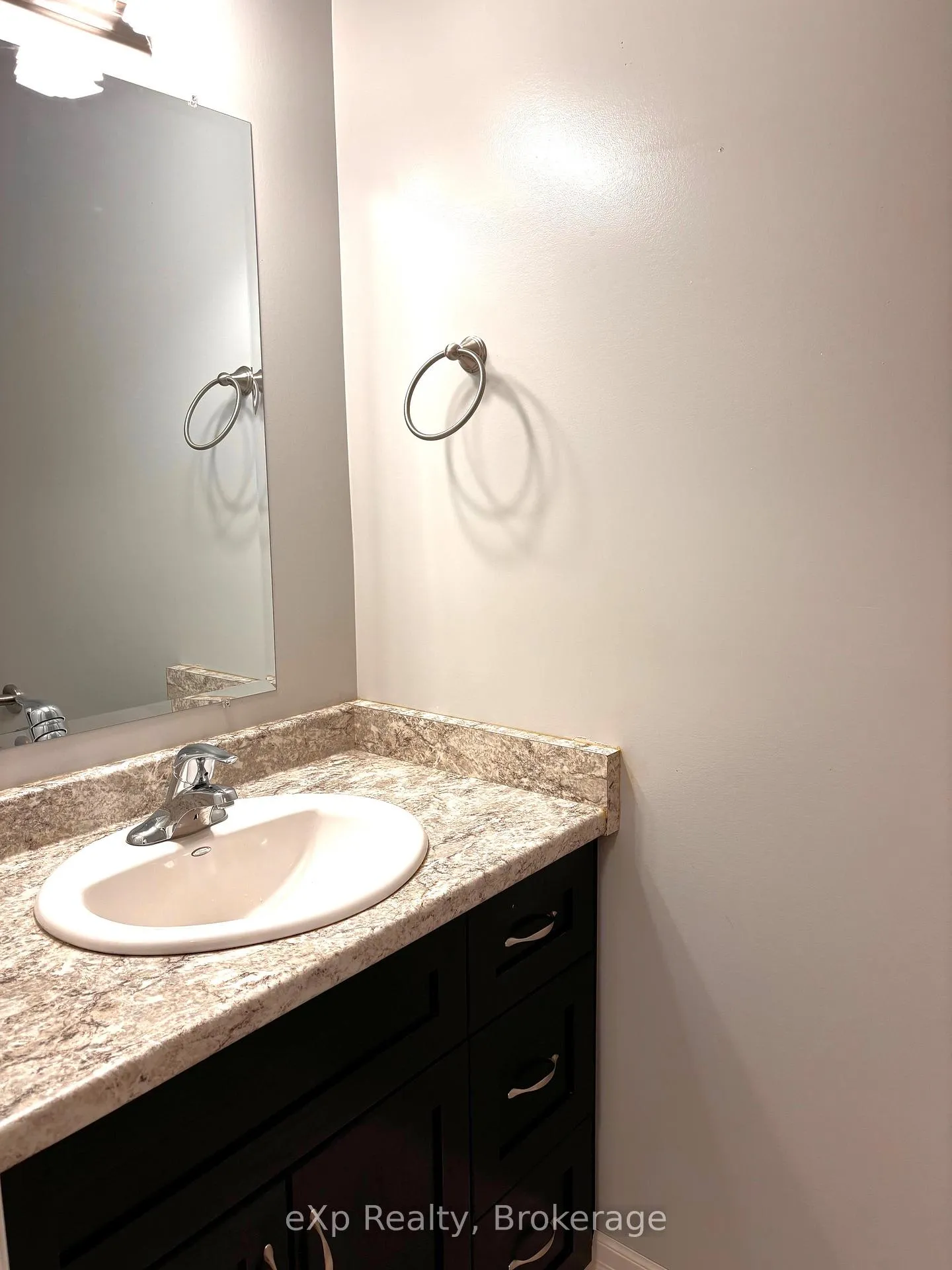 Photo 19 of Unit 4, 718 14th Street, Hanover — HOMEH