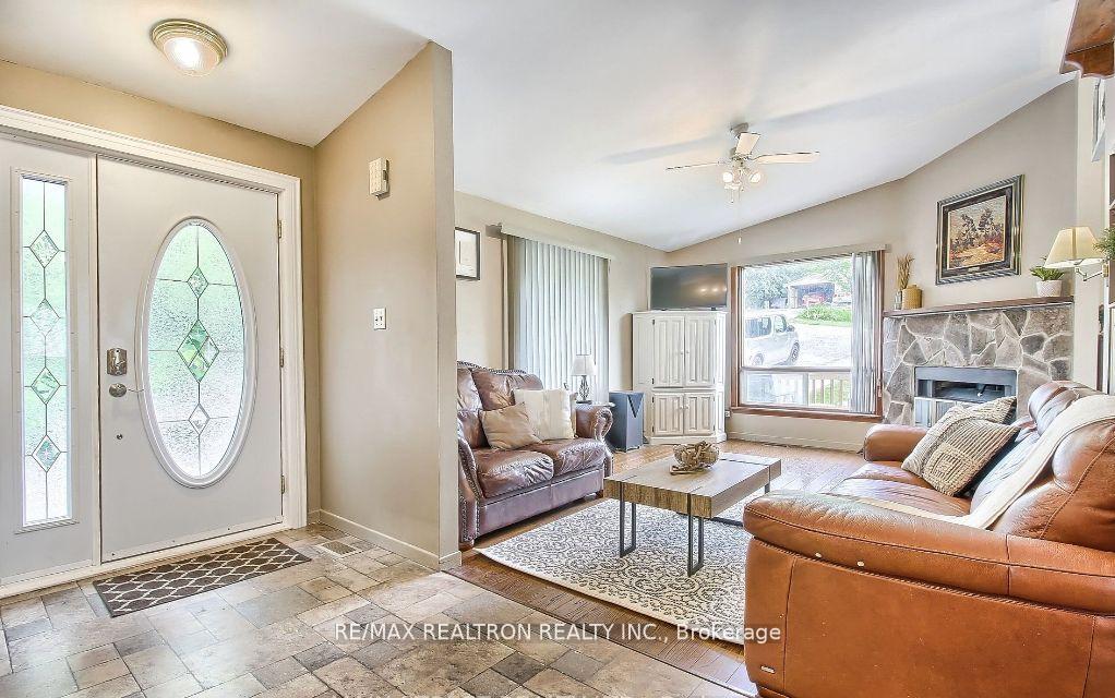 Photo 6 of 253 Elmdale Avenue, Georgina, Keswick South — HOMEH