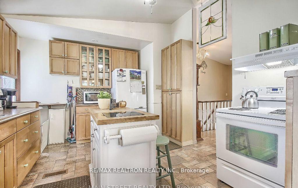 Photo 17 of 253 Elmdale Avenue, Georgina, Keswick South — HOMEH