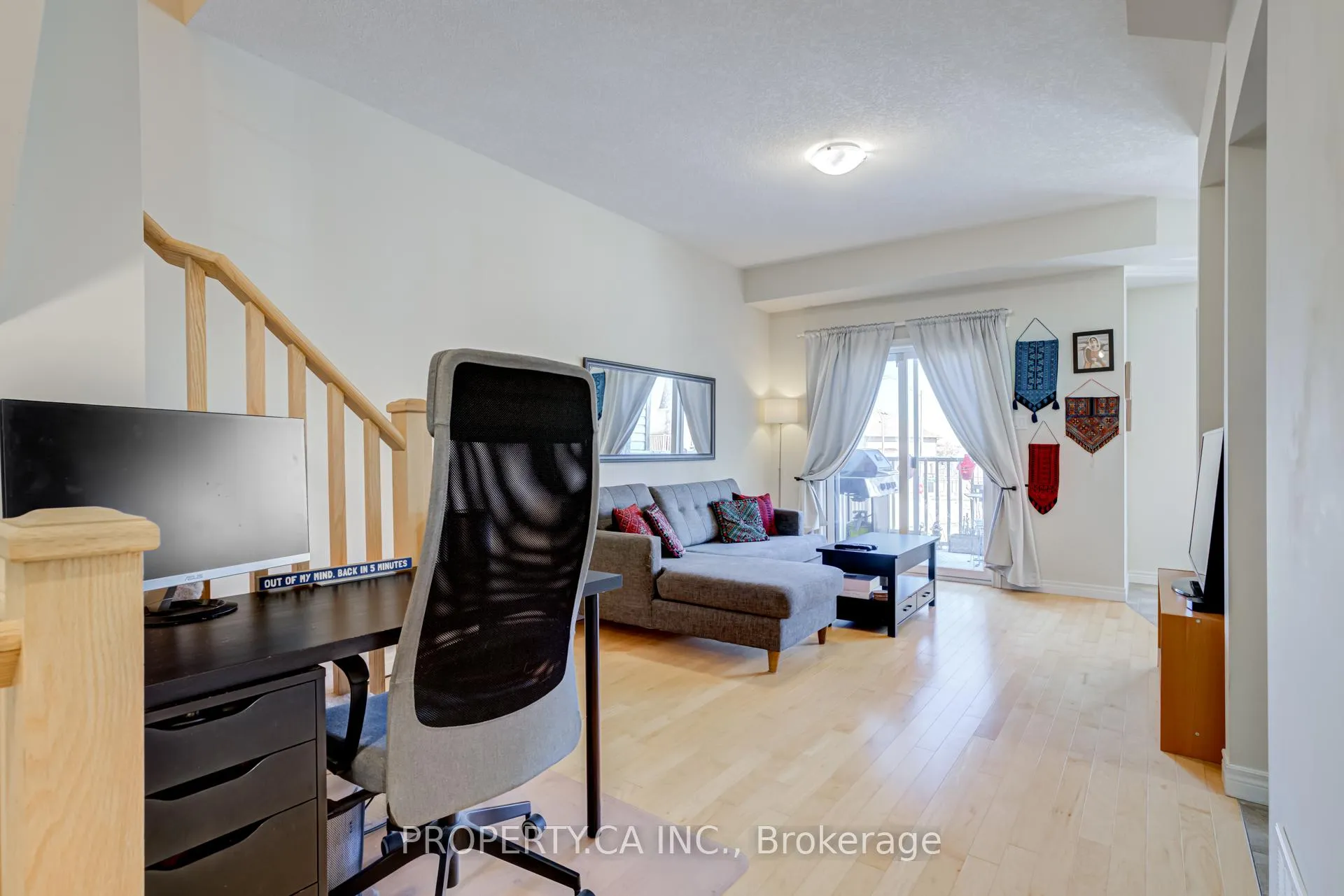 Photo 7 of Unit 6, 11 Stockbridge Gardens, Hamilton, Stoney Creek — HOMEH