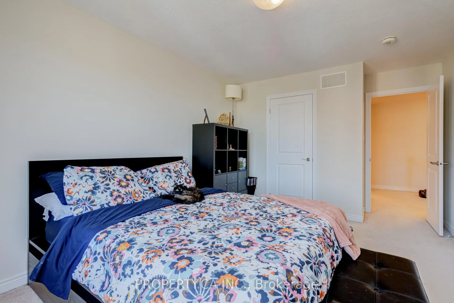 Photo 17 of Unit 6, 11 Stockbridge Gardens, Hamilton, Stoney Creek — HOMEH