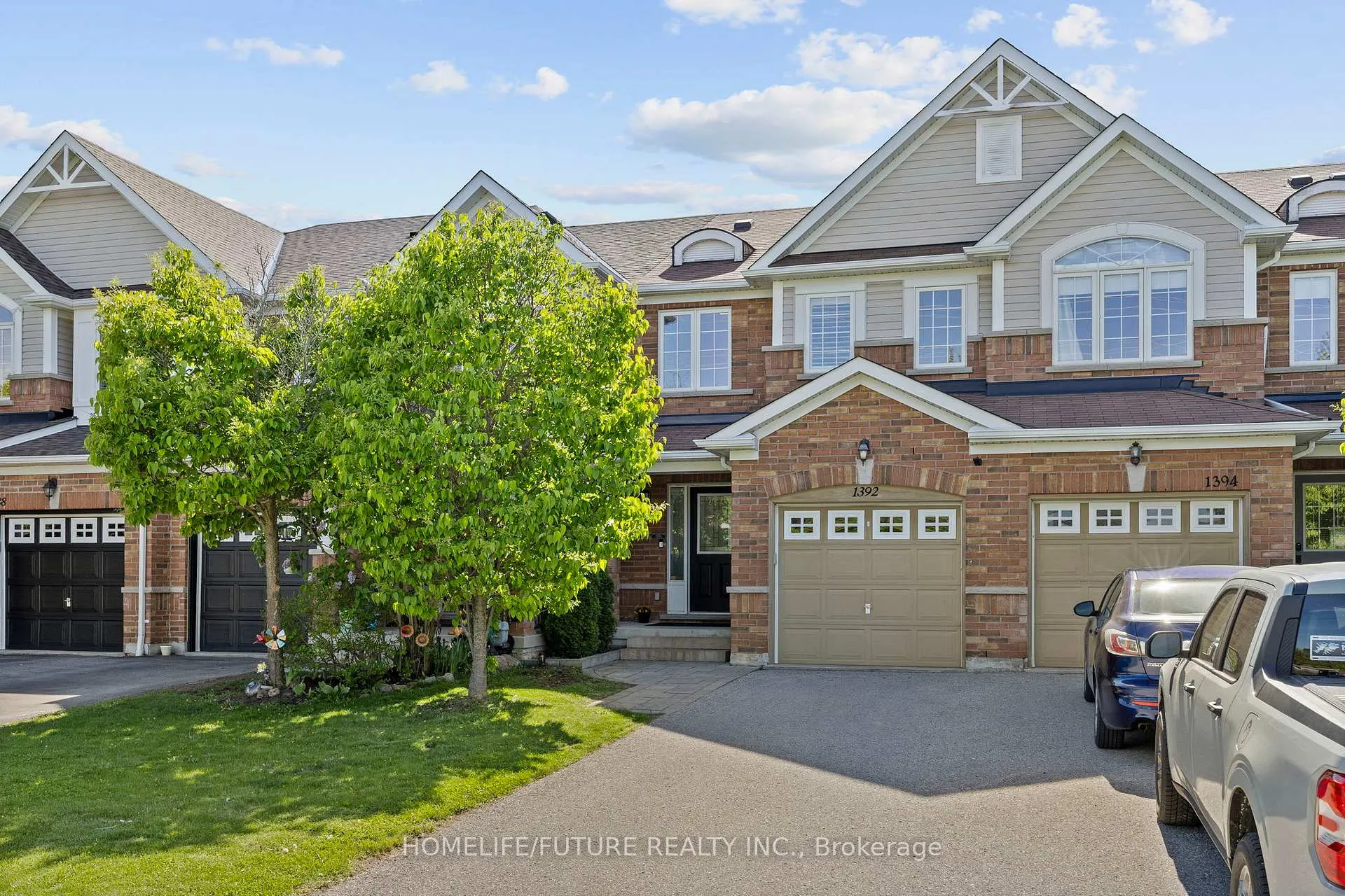 Photo 1 of 1392 Glaspell Crescent, Oshawa, Pinecrest — HOMEH