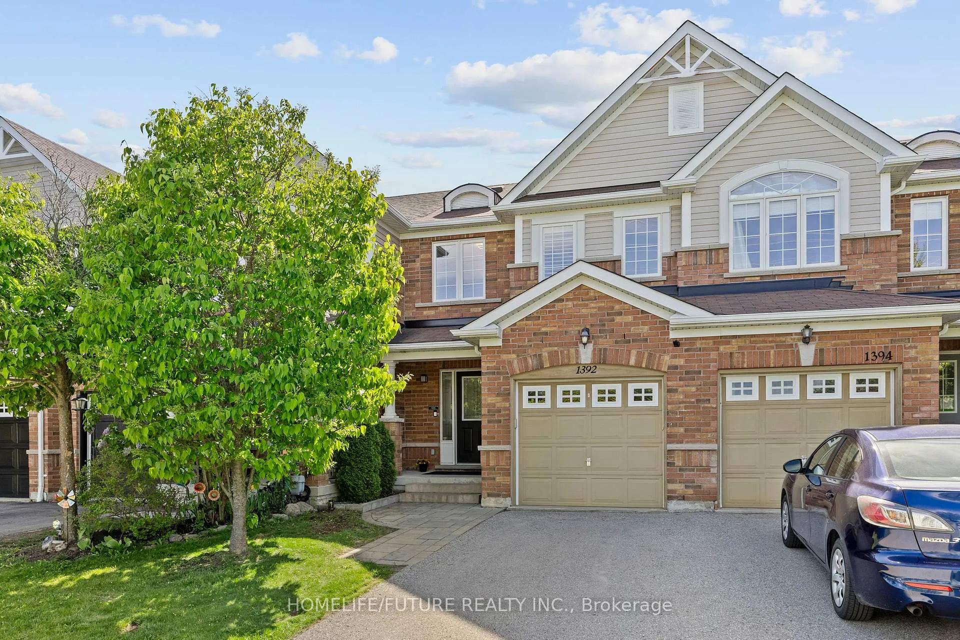 Photo 2 of 1392 Glaspell Crescent, Oshawa, Pinecrest — HOMEH