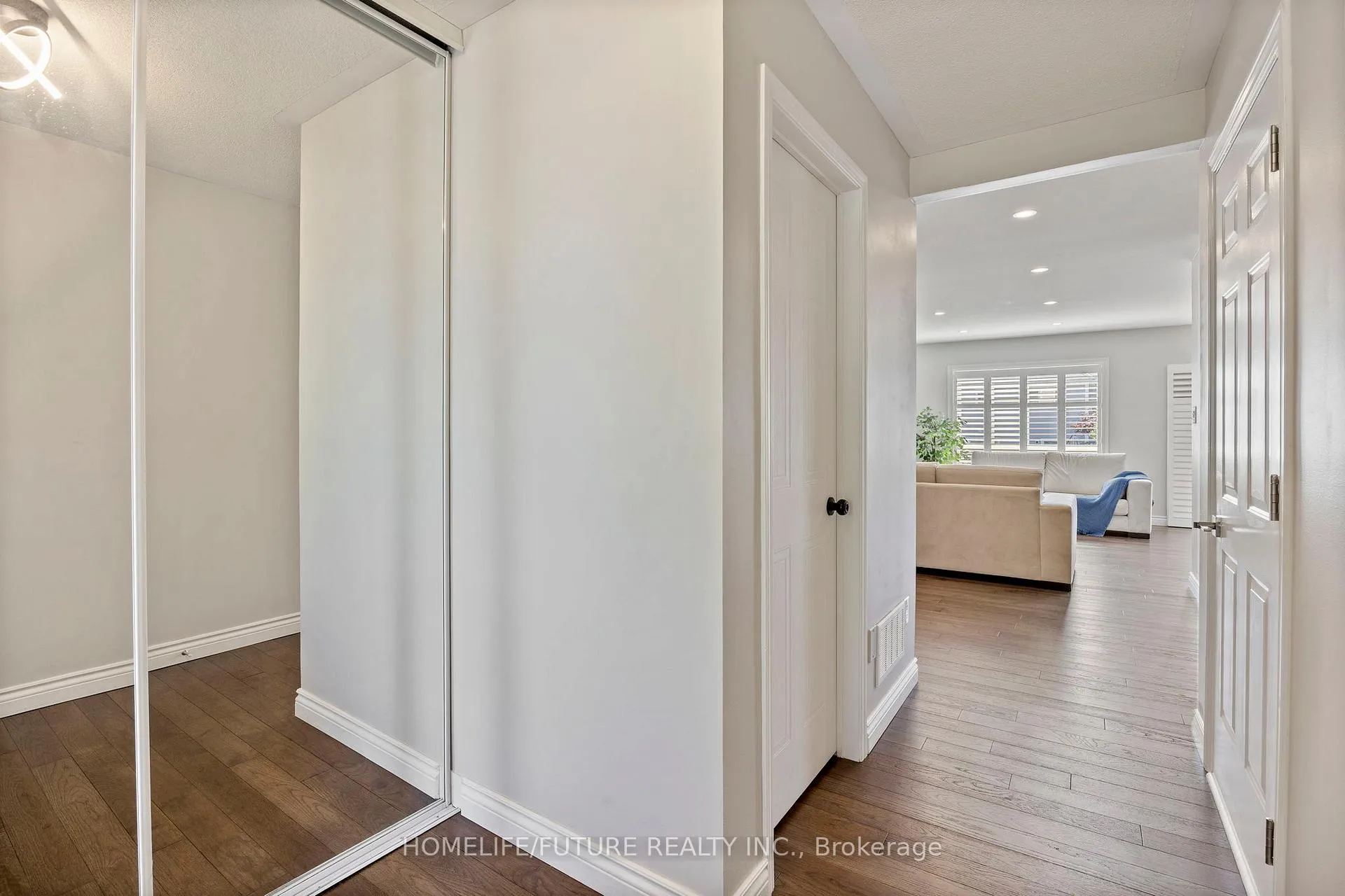 Photo 6 of 1392 Glaspell Crescent, Oshawa, Pinecrest — HOMEH