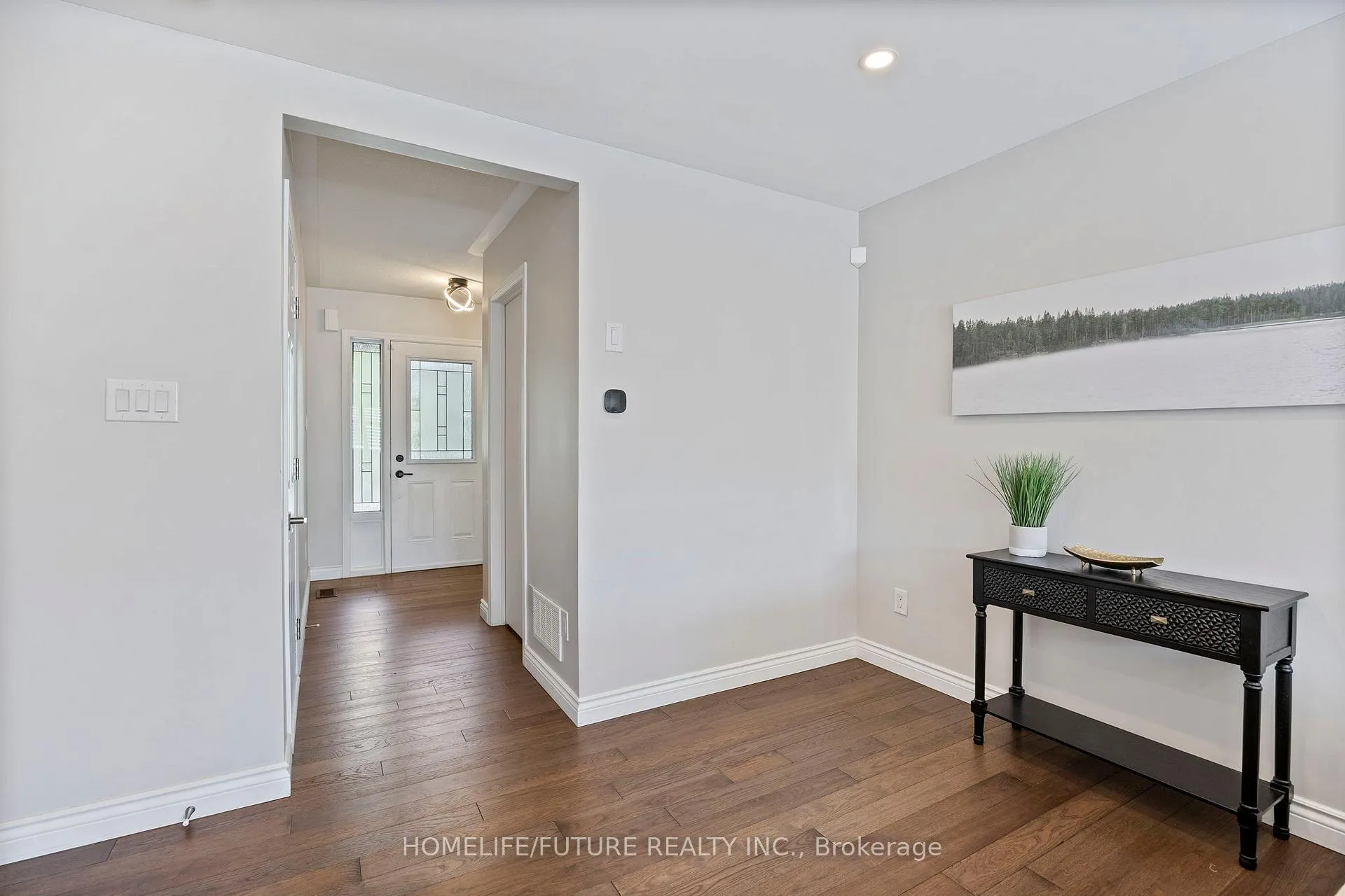 Photo 8 of 1392 Glaspell Crescent, Oshawa, Pinecrest — HOMEH