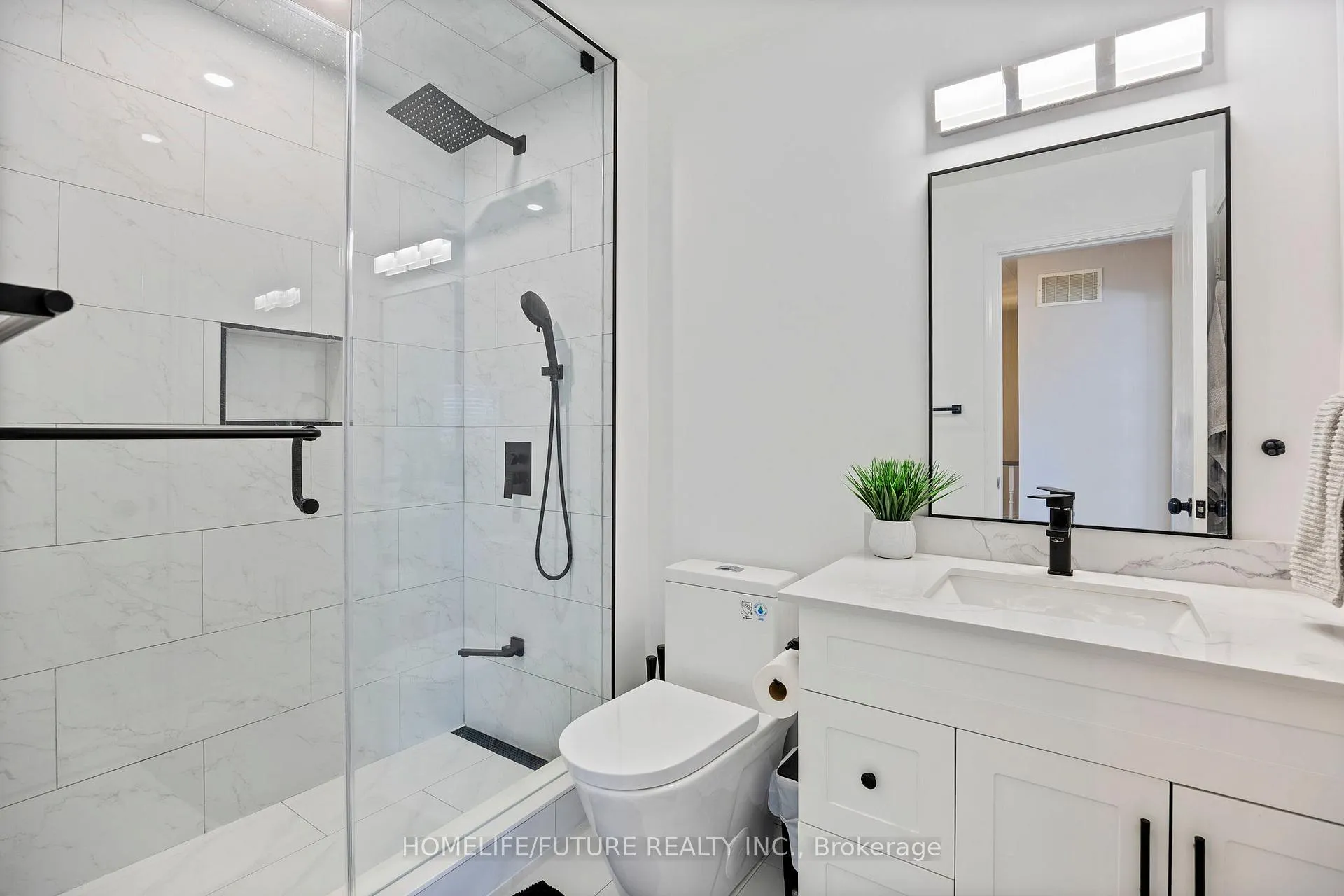 Photo 29 of 1392 Glaspell Crescent, Oshawa, Pinecrest — HOMEH