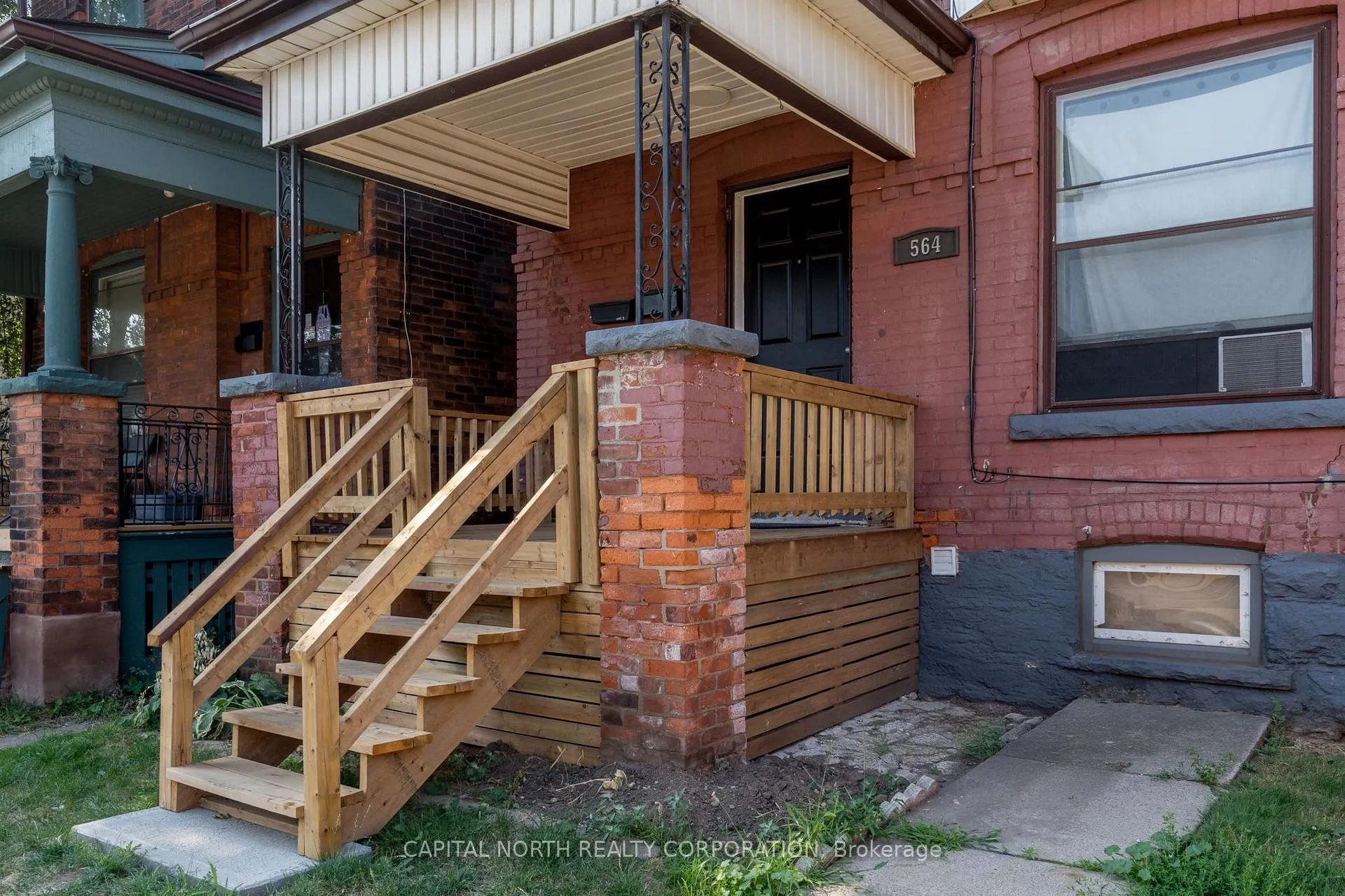 Photo 2 of Unit 1, 564 King Street E, Hamilton, Landsdale — HOMEH