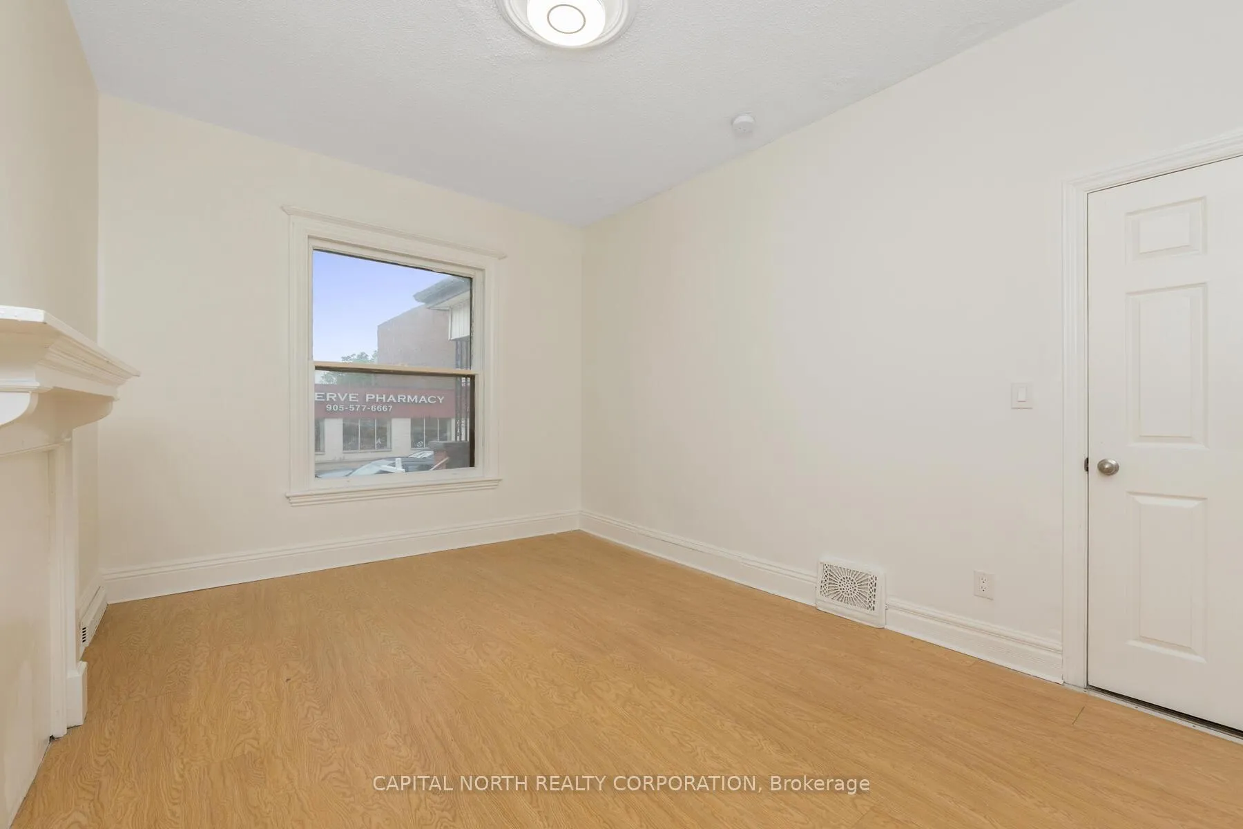 Photo 8 of Unit 1, 564 King Street E, Hamilton, Landsdale — HOMEH
