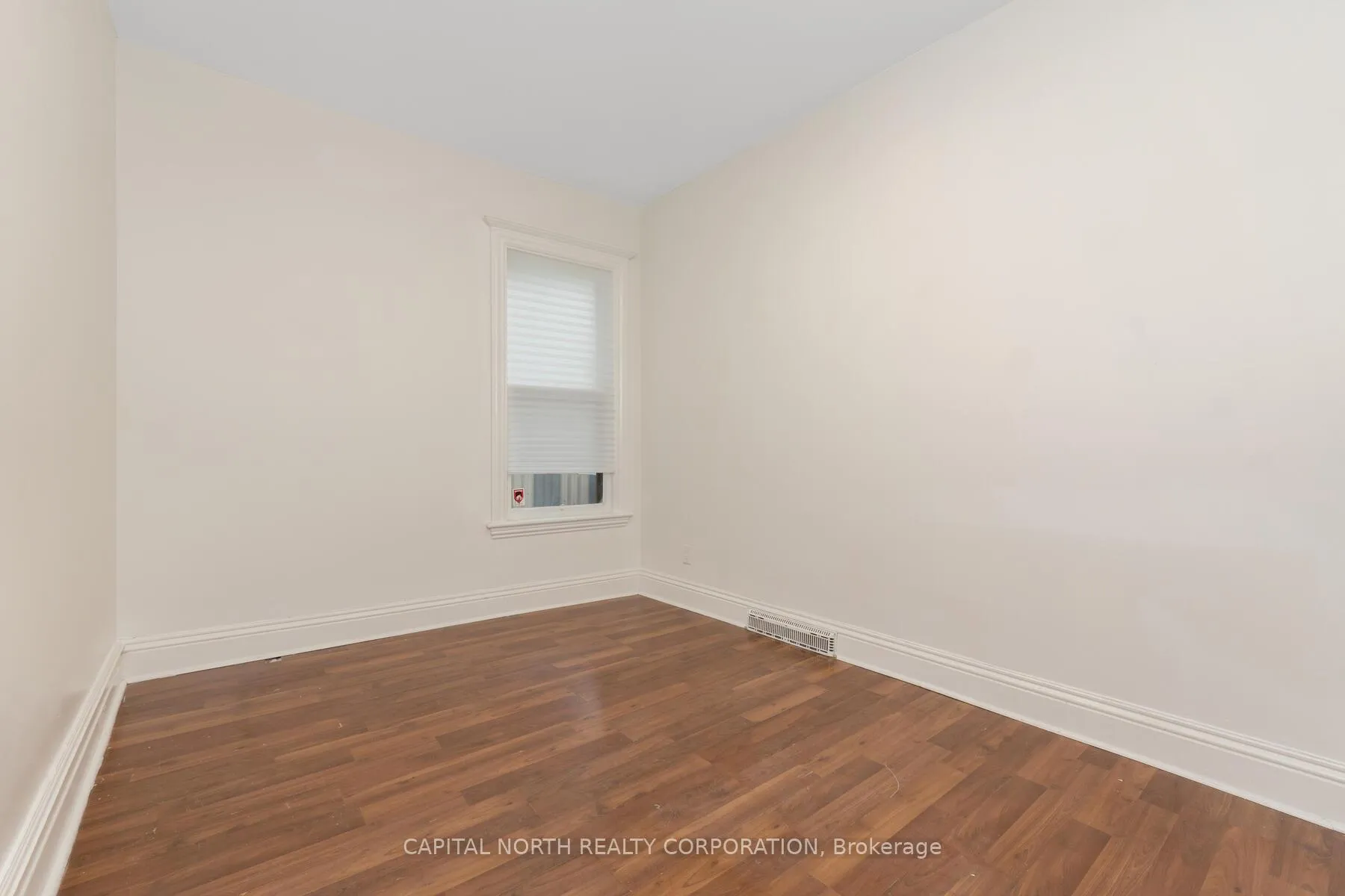 Photo 13 of Unit 1, 564 King Street E, Hamilton, Landsdale — HOMEH