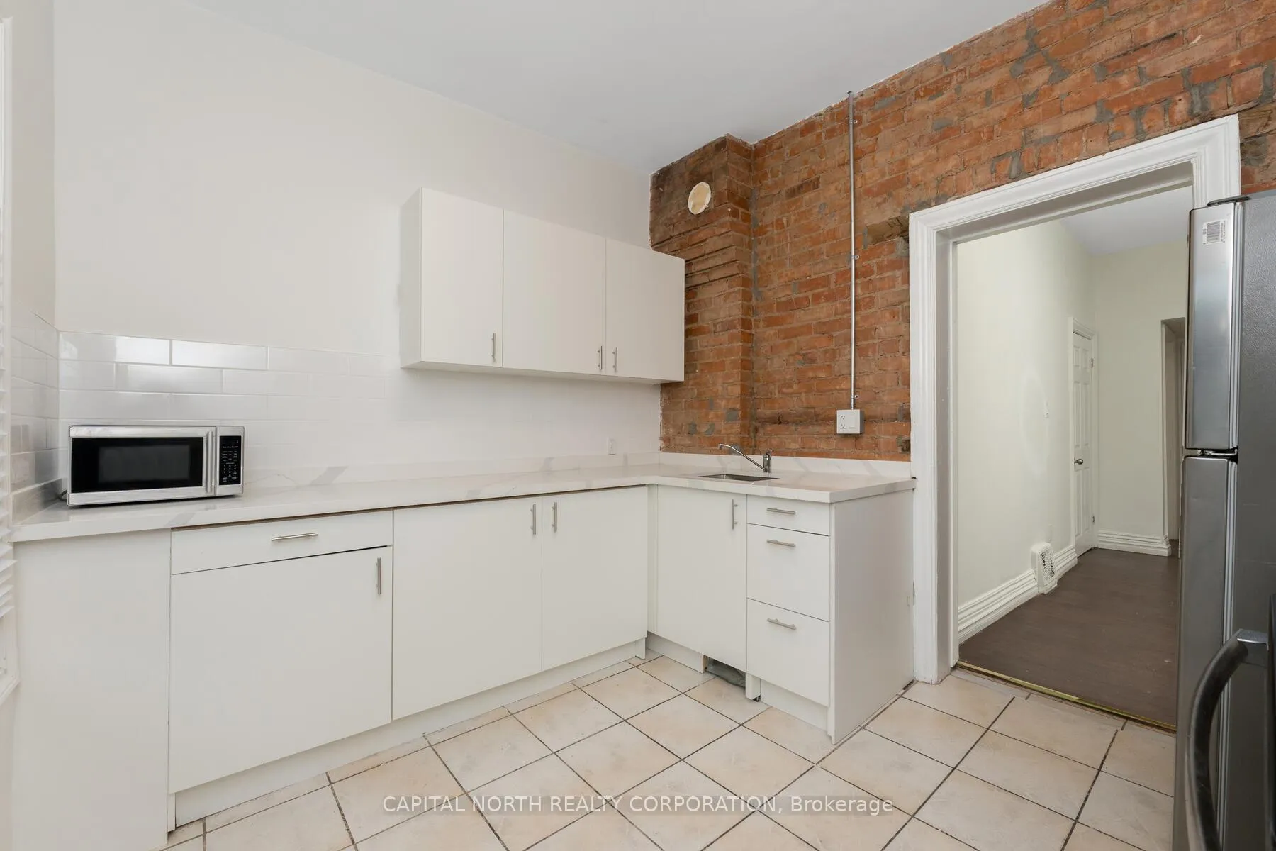 Photo 18 of Unit 1, 564 King Street E, Hamilton, Landsdale — HOMEH
