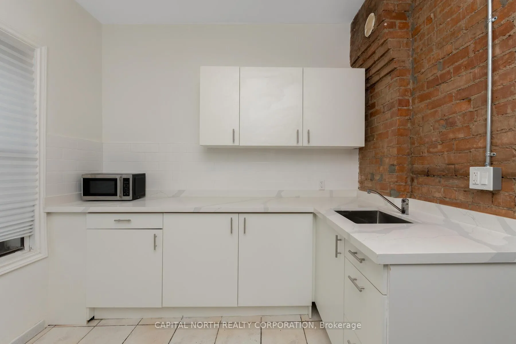 Photo 19 of Unit 1, 564 King Street E, Hamilton, Landsdale — HOMEH