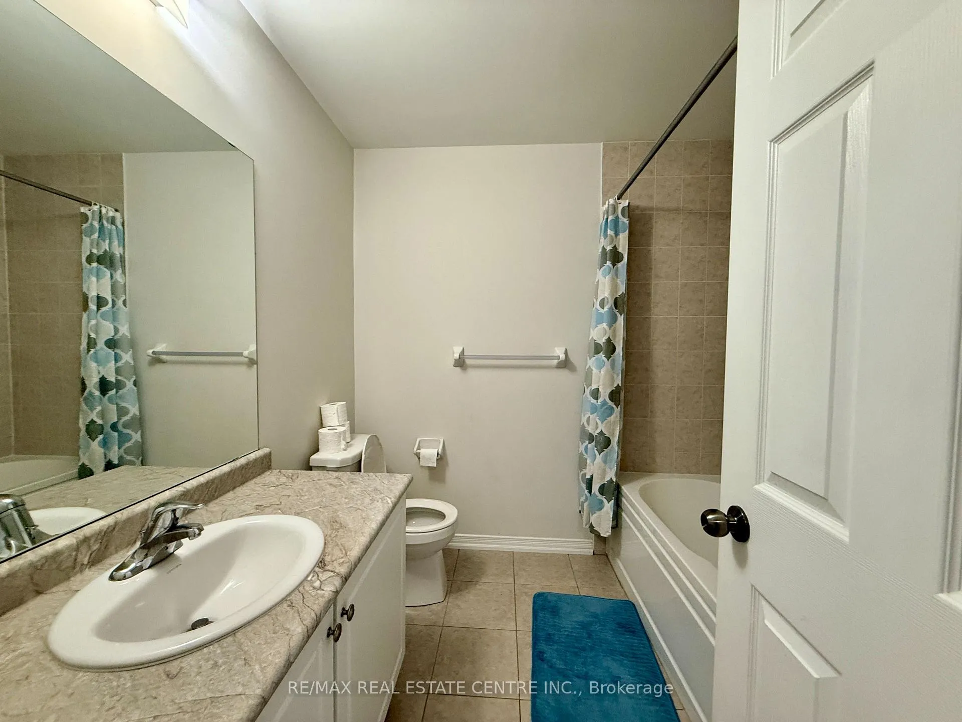 Photo 12 of 22 Butcher Crescent, Brant, Brantford Twp — HOMEH