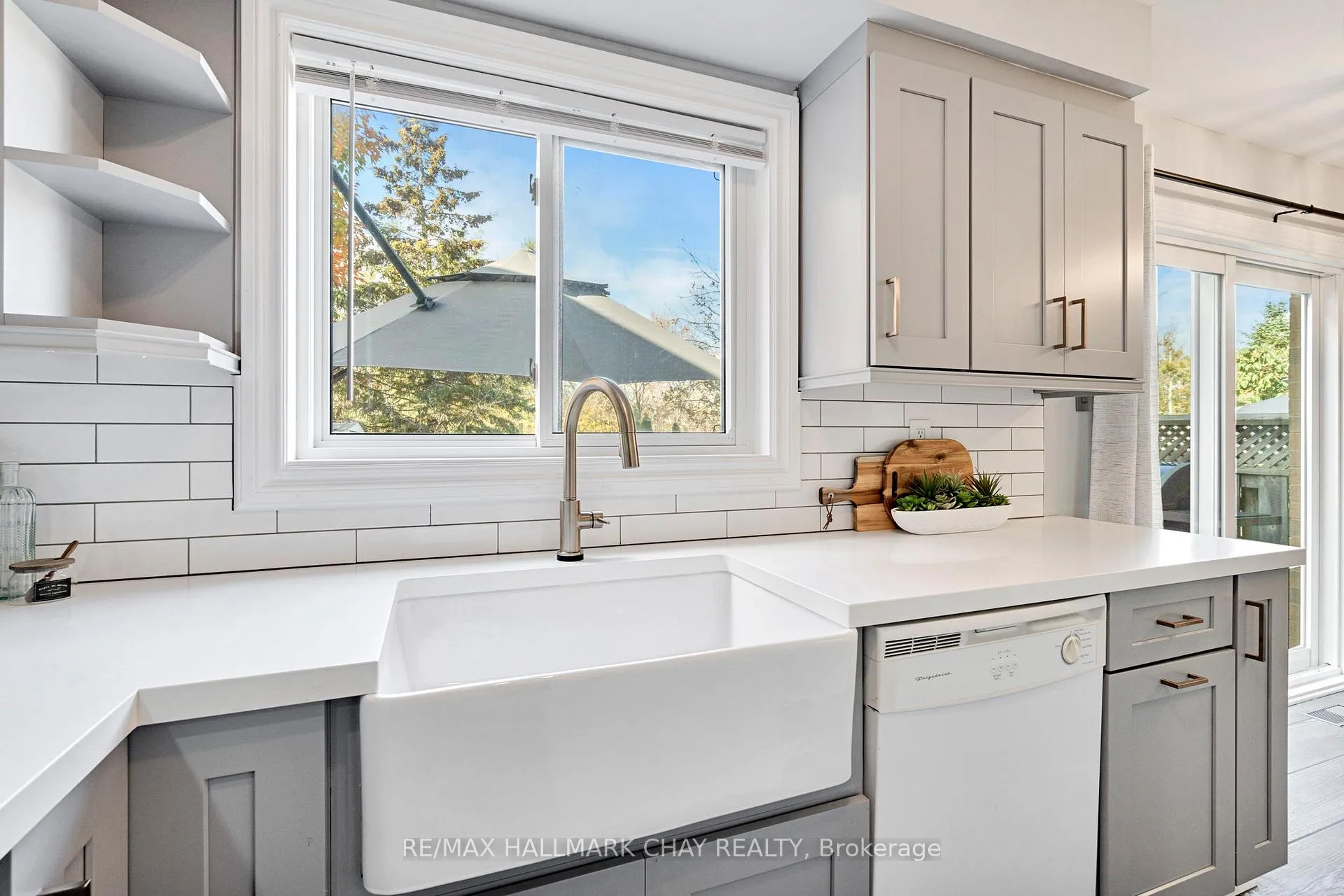 Photo 14 of 104 Pickett Crescent, Barrie, Painswick North — HOMEH