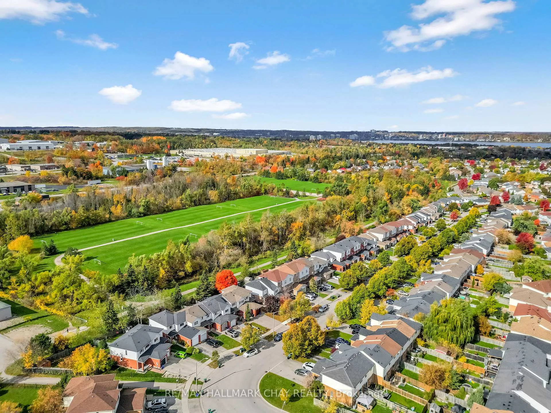 Photo 36 of 104 Pickett Crescent, Barrie, Painswick North — HOMEH